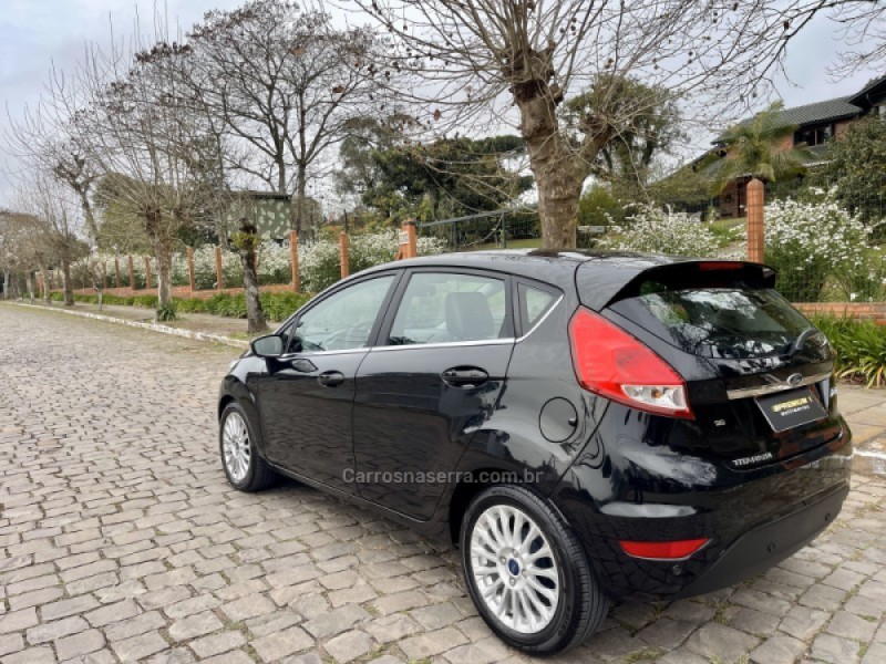 FIESTA 1.6 TITANIUM PLUS HATCH 16V FLEX 4P AUTOMÁTICO - 2017 - BENTO GONçALVES