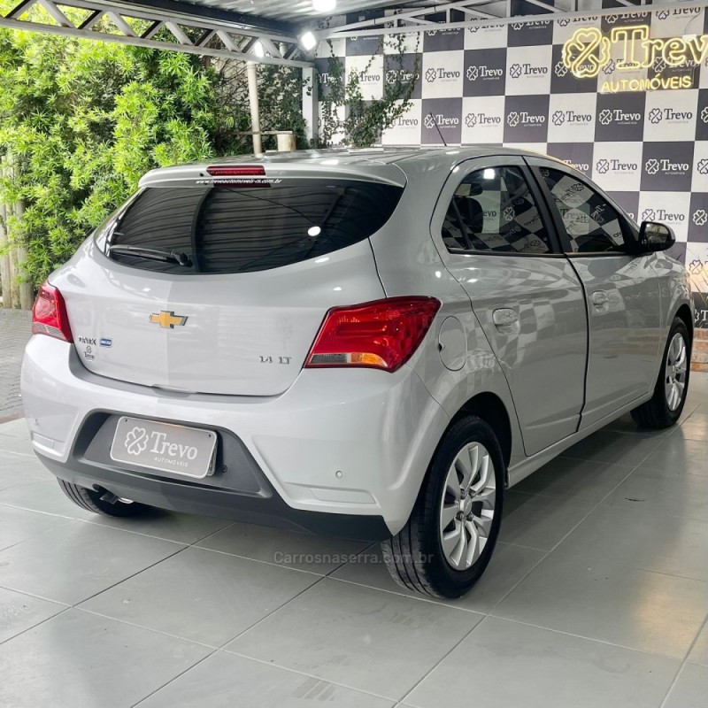 ONIX 1.4 MPFI LT 8V FLEX 4P MANUAL - 2018 - TAQUARA