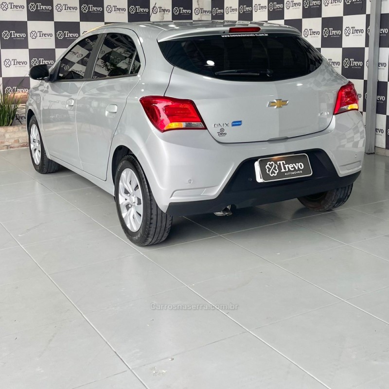 ONIX 1.4 MPFI LT 8V FLEX 4P MANUAL - 2018 - TAQUARA