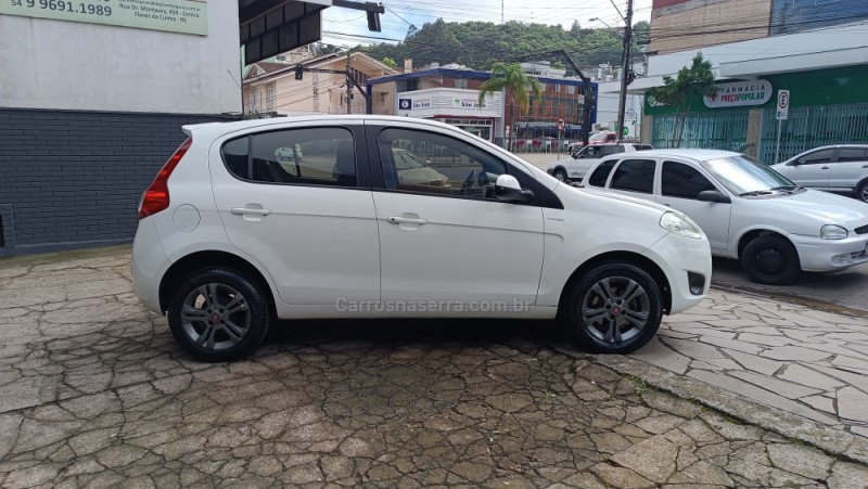 PALIO 1.6 MPI ESSENCE 16V FLEX 4P AUTOMATIZADO - 2013 - FLORES DA CUNHA