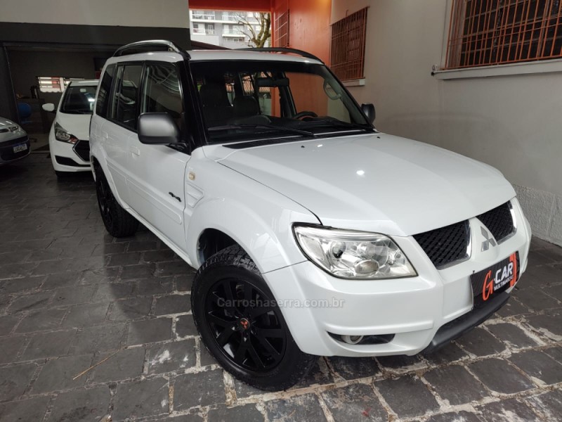 PAJERO TR4 2.0 4X4 16V 140CV FLEX 4P AUTOMÁTICO - 2012 - CAXIAS DO SUL