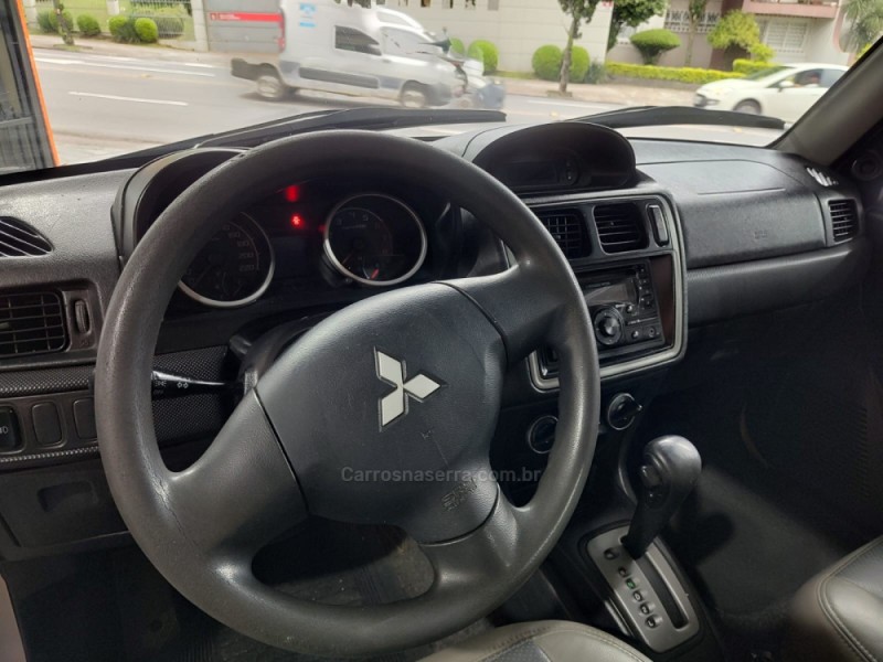 PAJERO TR4 2.0 4X4 16V 140CV FLEX 4P AUTOMÁTICO - 2012 - CAXIAS DO SUL