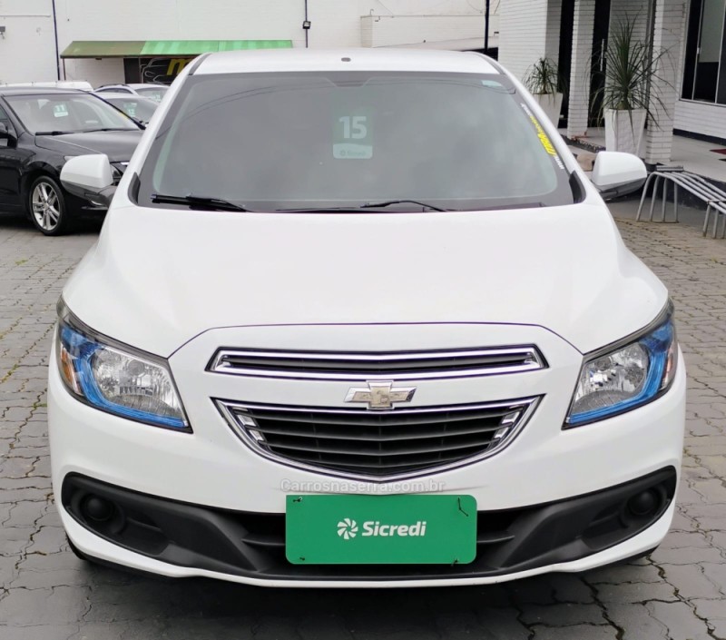 ONIX 1.4 MPFI LT 8V FLEX 4P MANUAL - 2015 - CAXIAS DO SUL