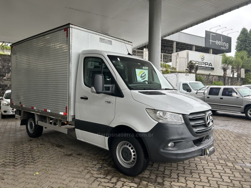 SPRINTER 2.2 CHASSI 416 FURGÃO LONGO TA DIESEL 2P MANUAL - 2022 - FARROUPILHA