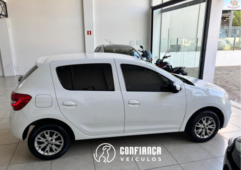 SANDERO 1.0 ZEN 12V FLEX 4P MANUAL - 2020 - BENTO GONçALVES