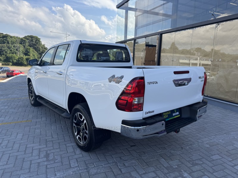 HILUX 2.8 SRV 4X4 CD 16V DIESEL 4P AUTOMÁTICO - 2024 - VERANóPOLIS