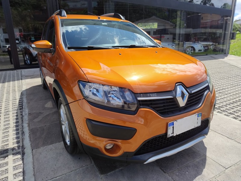 SANDERO 1.6 STEPWAY 8V FLEX 4P MANUAL - 2015 - CAXIAS DO SUL