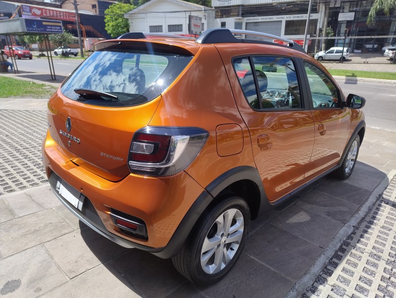 SANDERO 1.6 STEPWAY 8V FLEX 4P MANUAL - 2015 - CAXIAS DO SUL