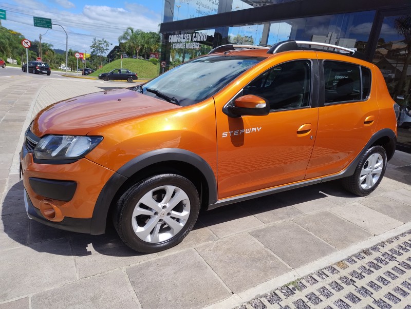 sandero 1.6 stepway 8v flex 4p manual 2015 caxias do sul