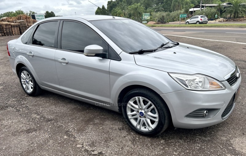 FOCUS 2.0 FC 16V GASOLINA 4P MANUAL - 2013 - SãO SEBASTIãO DO CAí