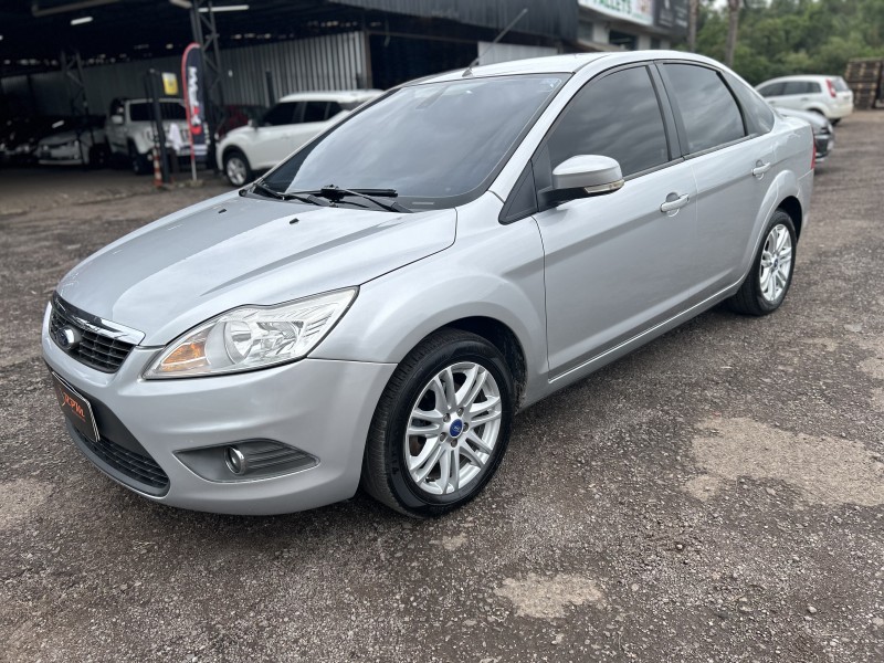 FOCUS 2.0 FC 16V GASOLINA 4P MANUAL