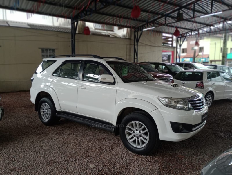 hilux 2.7 srv 4x4 cd 16v flex 4p automatico 2013 canela