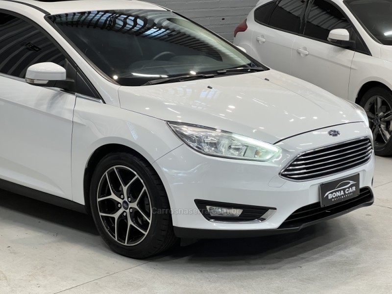 FOCUS 2.0 TITANIUM HATCH 16V FLEX 4P AUTOMÁTICO - 2017 - CAXIAS DO SUL