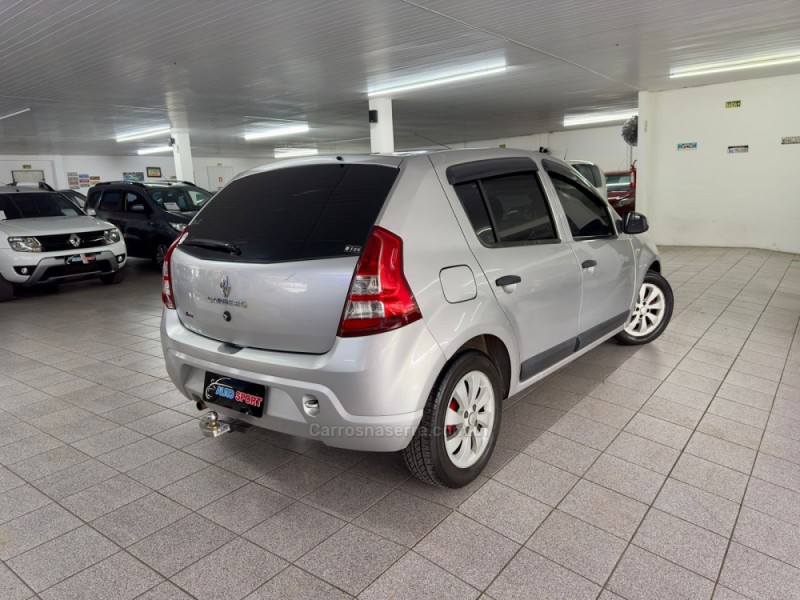 SANDERO 1.6 EXPRESSION 8V FLEX 4P MANUAL - 2013 - NOVO HAMBURGO