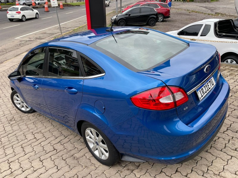 FIESTA 1.6 SE SEDAN 16V FLEX 4P MANUAL - 2011 - CAXIAS DO SUL