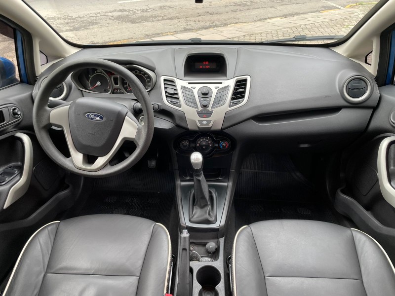 FIESTA 1.6 SE SEDAN 16V FLEX 4P MANUAL - 2011 - CAXIAS DO SUL