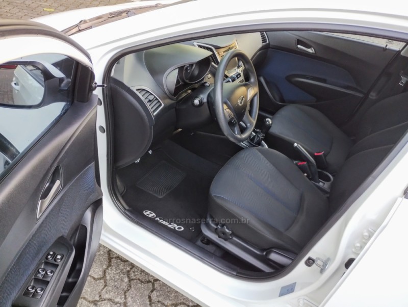 HB20S 1.6 COMFORT PLUS 16V FLEX 4P MANUAL - 2014 - CAXIAS DO SUL