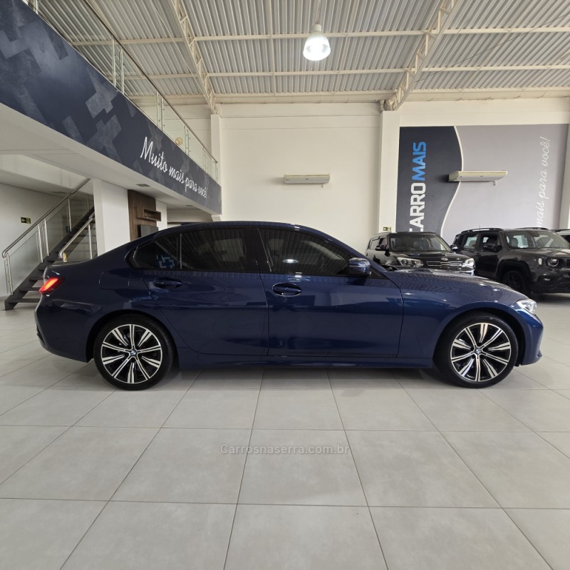 320I 2.0 GP 16V TURBO GASOLINA 4P AUTOMÁTICO - 2022 - SANTA CRUZ DO SUL