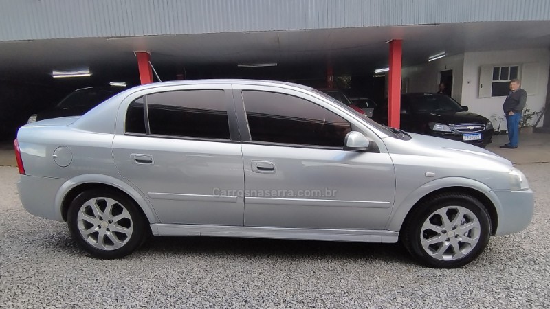 ASTRA 2.0 MPFI ADVANTAGE SEDAN 8V FLEX 4P MANUAL - 2007 - FARROUPILHA