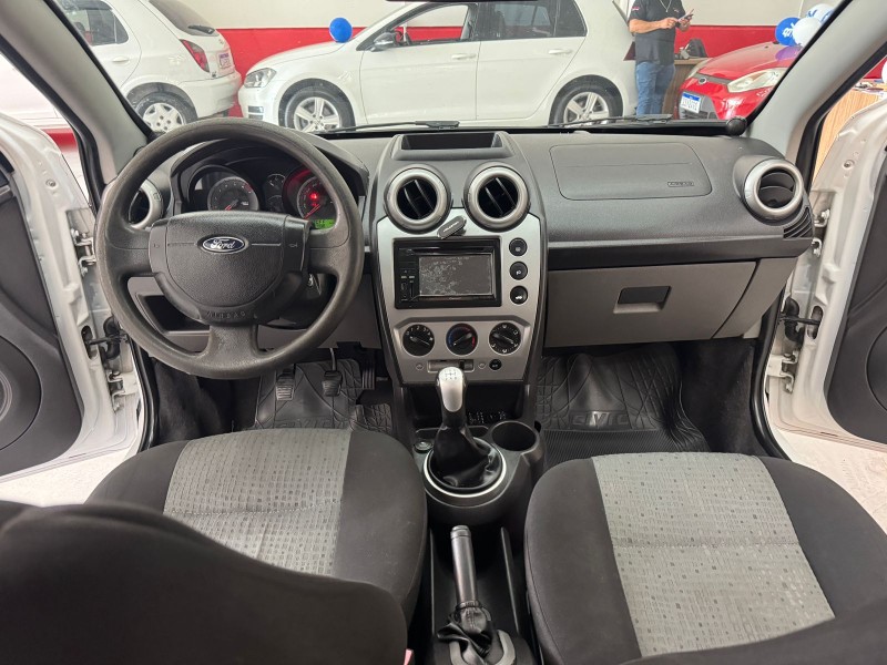 FIESTA 1.6 MPI SEDAN 8V FLEX 4P MANUAL - 2014 - CAXIAS DO SUL