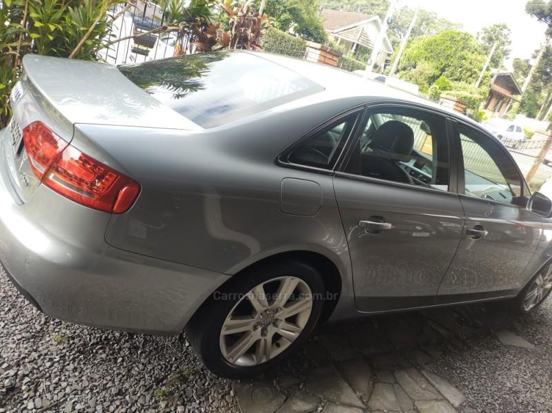 A4 2.0 TFSI 16V 183CV GASOLINA 4P MULTITRONIC - 2011 - GRAMADO