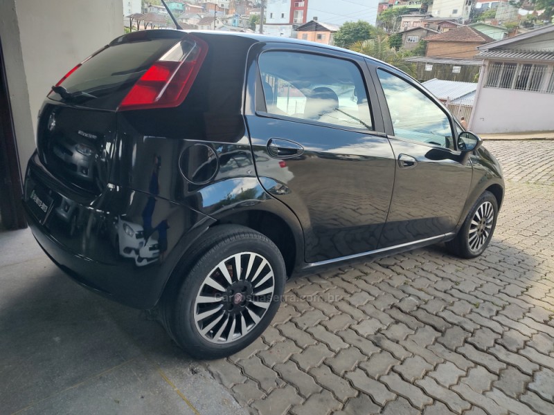 PUNTO 1.4 ATTRACTIVE 8V FLEX 4P MANUAL - 2011 - CAXIAS DO SUL