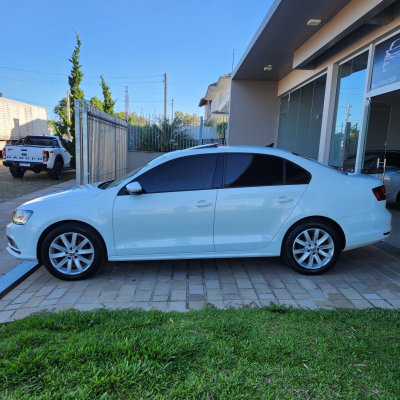 JETTA 1.4 16V TSI COMFORTLINE FLEX 4P TIPTRONIC - 2017 - BENTO GONçALVES