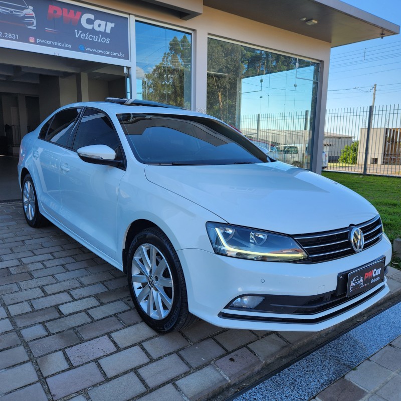 JETTA 1.4 16V TSI COMFORTLINE FLEX 4P TIPTRONIC - 2017 - BENTO GONçALVES