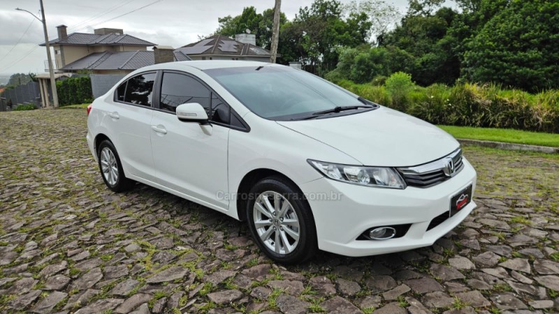 CIVIC 2.0 LXR 16V FLEX 4P AUTOMÁTICO - 2014 - IVOTI