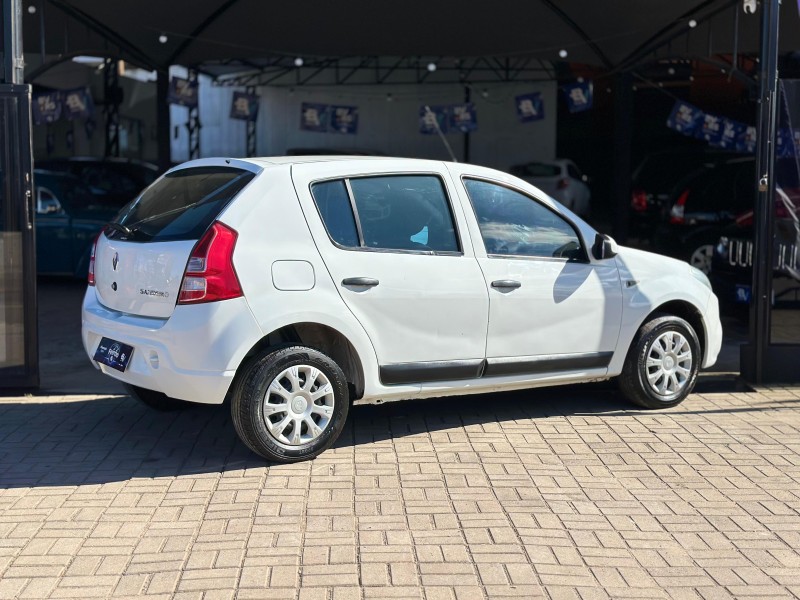 SANDERO 1.0 EXPRESSION 16V FLEX 4P MANUAL - 2012 - LAGOA VERMELHA