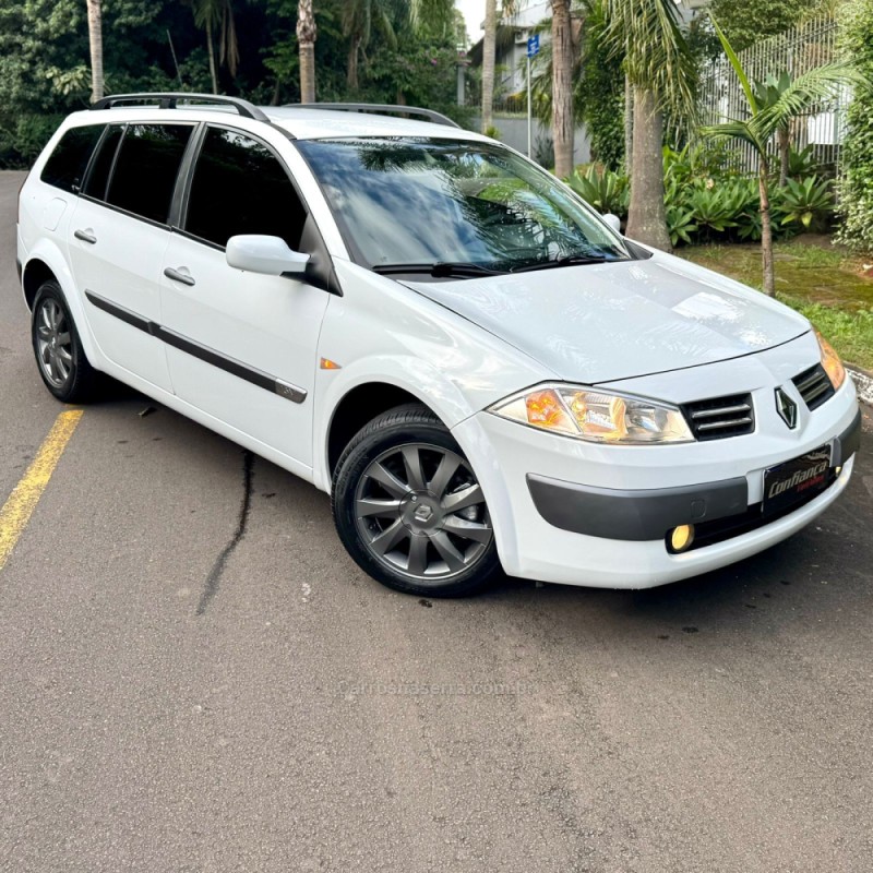 megane 1.6 dynamique grand tour 16v flex 4p manual 2013 campo bom