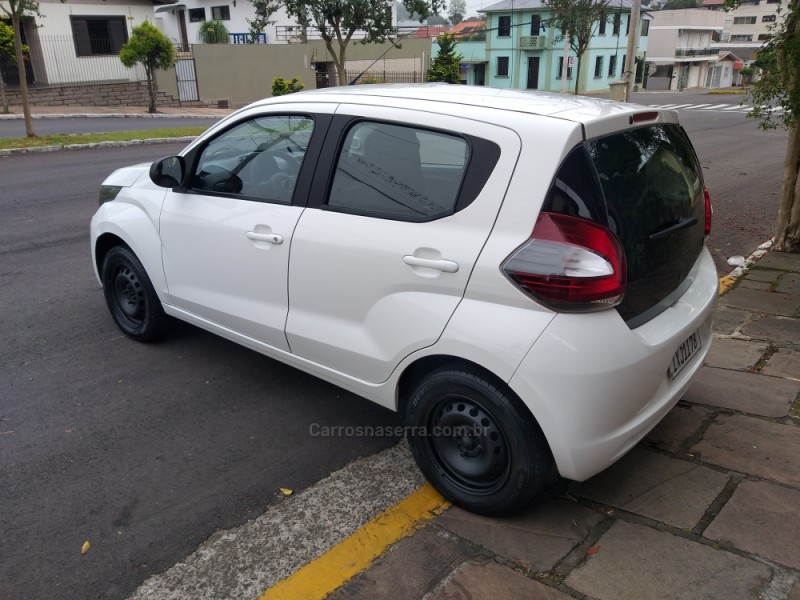 MOBI 1.0 8V EVO FLEX LIKE. MANUAL - 2017 - VERANóPOLIS