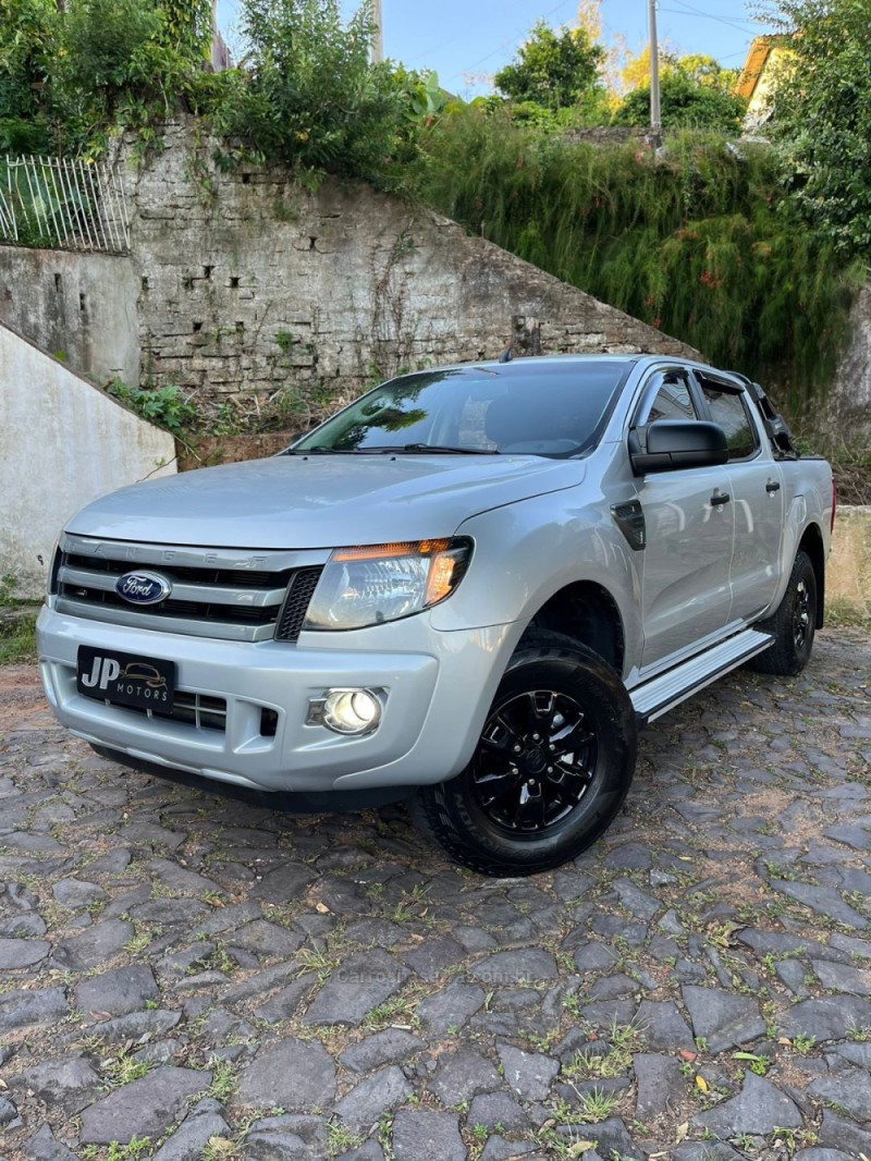 RANGER 2.5 XLS 4X2 CD 16V FLEX 4P MANUAL