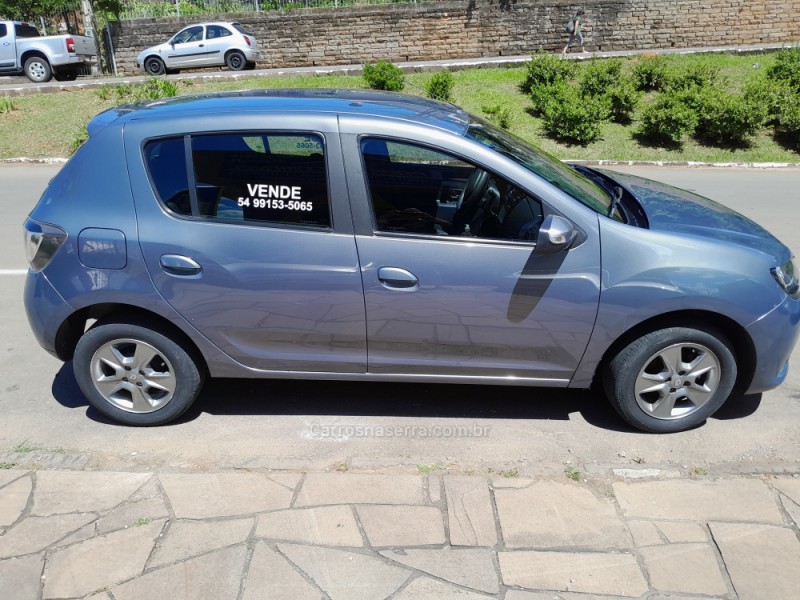 SANDERO 1.0 VIBE 12V FLEX 4P MANUAL - 2018 - NOVA PRATA