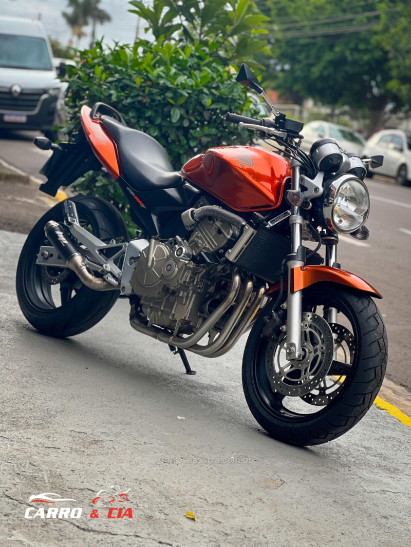 CB 600F HORNET