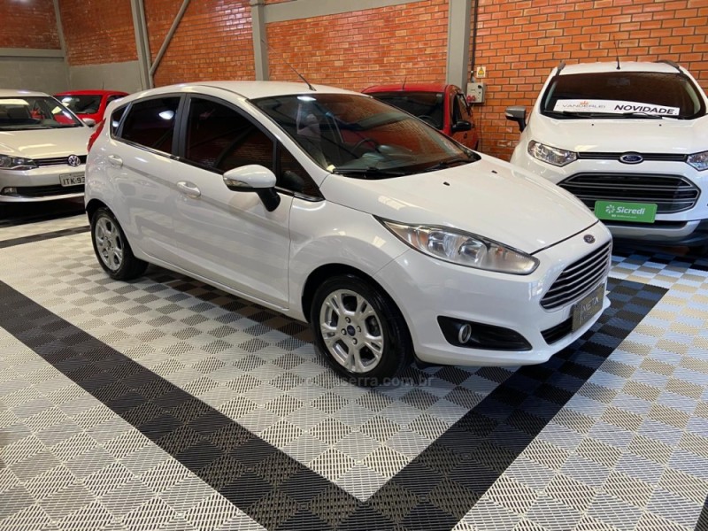 FIESTA 1.6 SE HATCH 16V FLEX 4P MANUAL - 2015 - BENTO GONçALVES