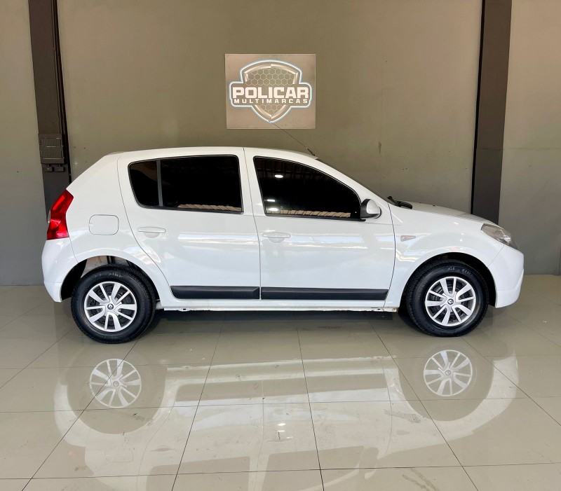 SANDERO 1.6 AUTHENTIQUE 8V FLEX 4P MANUAL - 2011 - CAXIAS DO SUL