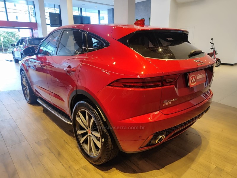 E-PACE 2.0 16V P300 R-DYNAMIC SE AWD GASOLINA 4P AUTOMÁTICO - 2018 - ERECHIM