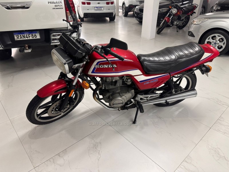 CB 400 II - 1984 - BENTO GONçALVES