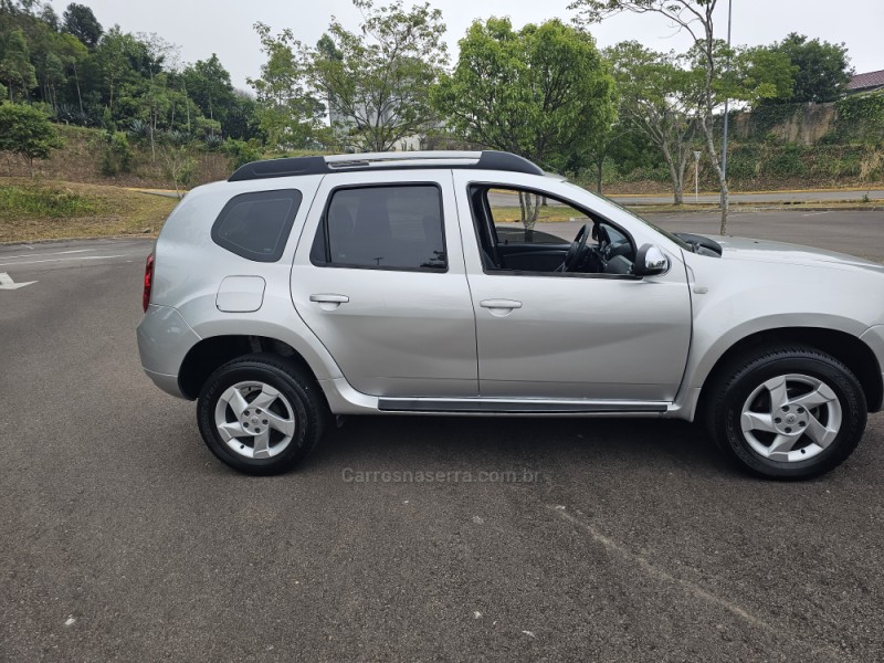 DUSTER 1.6 DYNAMIQUE 4X2 16V FLEX 4P MANUAL - 2013 - BENTO GONçALVES