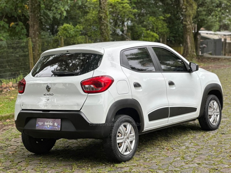 KWID 1.0 12V SCE FLEX ZEN MANUAL - 2022 - IVOTI