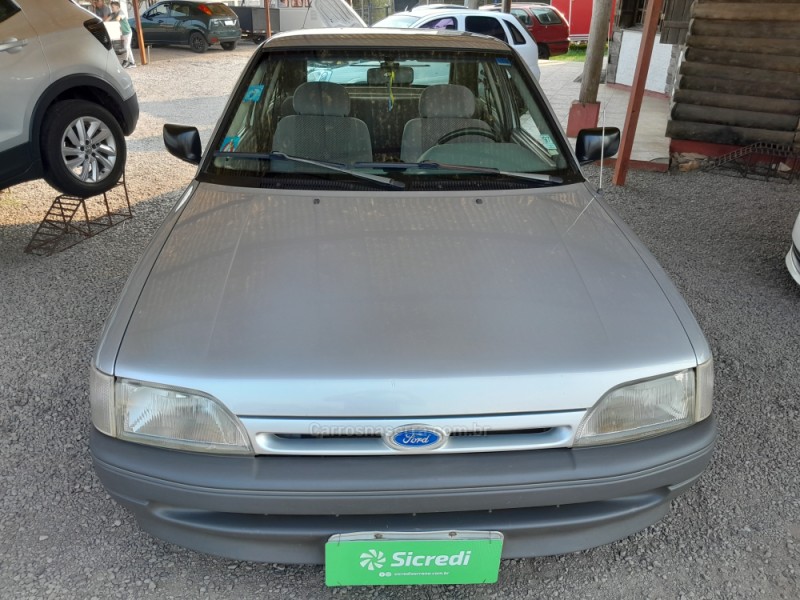 ESCORT 1.6 GL 8V GASOLINA 2P MANUAL - 1995 - VERANóPOLIS