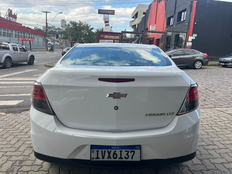 PRISMA 1.4 MPFI LTZ 8V FLEX 4P MANUAL - 2015 - CAXIAS DO SUL