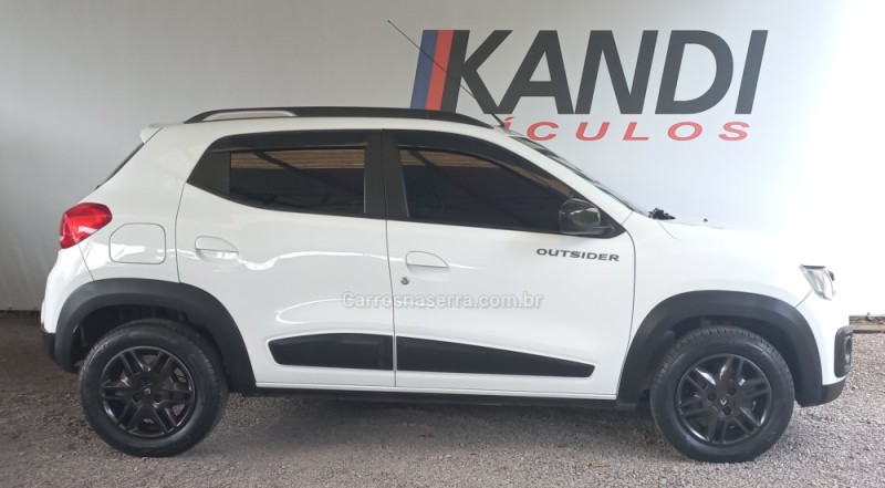 KWID 1.0 12V OUTSIDER FLEX 4P MANUAL - 2020 - CAXIAS DO SUL