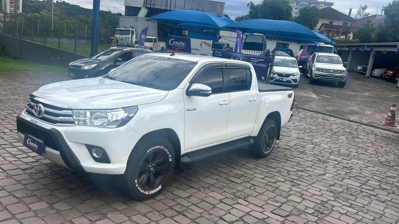 hilux 2.8 srv 4x4 cd 16v diesel 4p automatico 2017 farroupilha