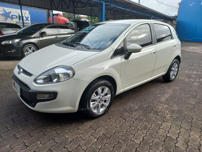 PUNTO 1.4 ATTRACTIVE 8V FLEX 4P MANUAL