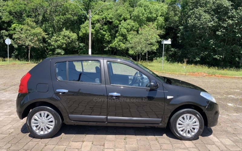 SANDERO 1.6 PRIVILÉGE 8V HI-FLEX 4P MANUAL - 2012 - GUAPORé