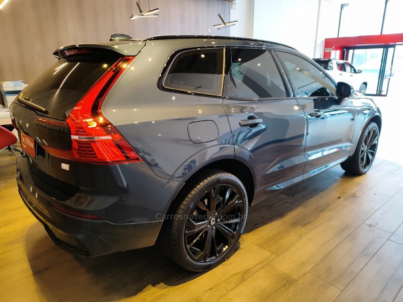 XC60 2.0 T8 ULTIMATE DARK AWD HIBRIDO 4P AUTOMÁTICO  - 2024 - ERECHIM