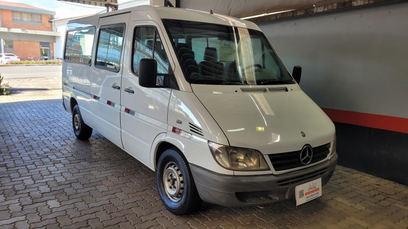 SPRINTER 2.2 VAN 313 CDI 16 LUGARES TETO BAIXO DIESEL 5P MANUAL - 2007 - GARIBALDI