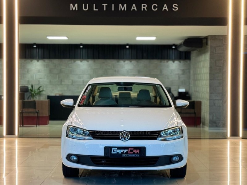 JETTA 2.0 COMFORTLINE FLEX 4P TIPTRONIC - 2012 - DOIS IRMãOS